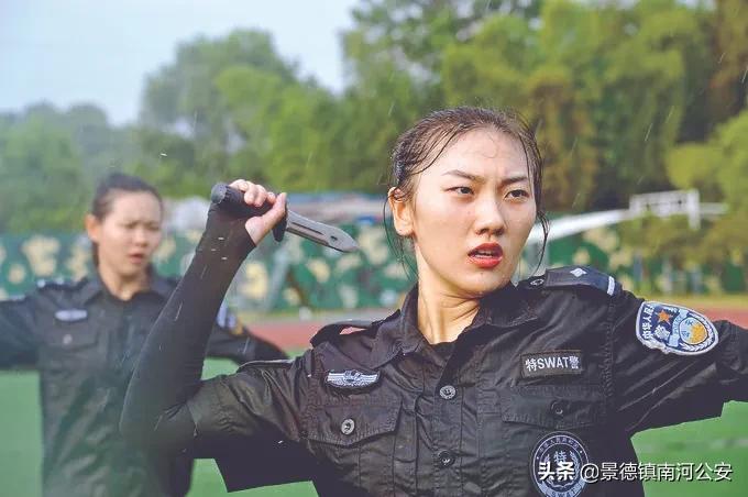 全警动员全力以赴守护平安,警心向党守护平安活动