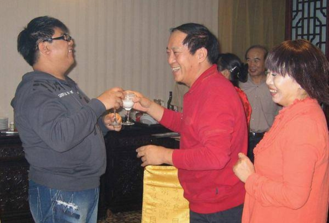 69岁牛群近照曝光回归老本行,71岁的牛群完整视频