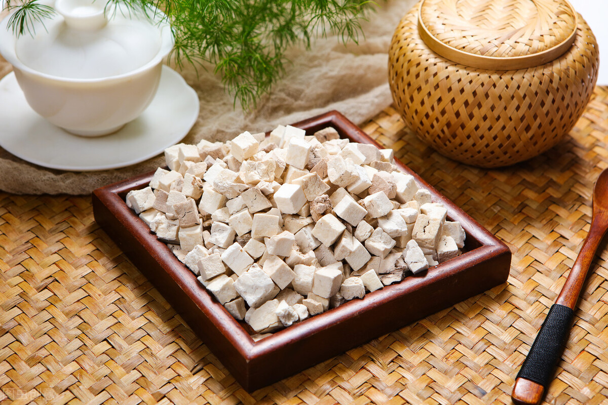 老年人希望家庭和睦,老年人要想长寿坚持做好这两件事