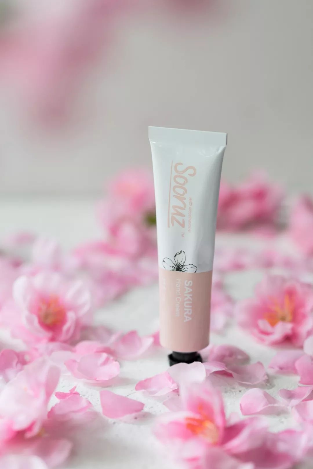 手干燥粗糙手纹深用什么护肤产品,可以改善手纹粗糙的护手霜