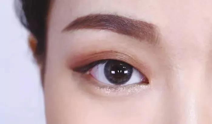 化眼妆初学者淡妆单眼皮,单眼皮小眼化大眼妆教程
