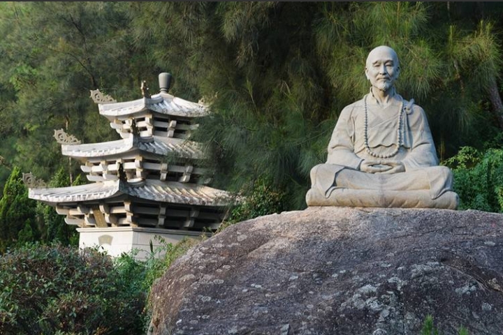 长亭外古道边芳草碧连天学校,长亭外古道边芳草碧连天古诗