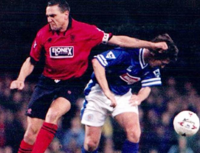 足坛著名恶霸维尼琼斯：精通各种下流招数，退役后还演了经典电影