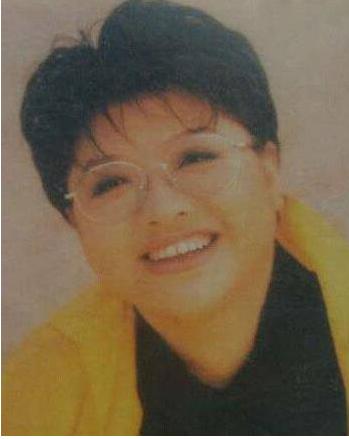 奶奶卖老冰棍,老奶奶卖雪糕帮助大山里的孩子