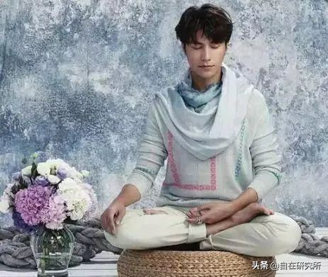 陈坤静坐治好抑郁症,陈坤抗抑郁的过程
