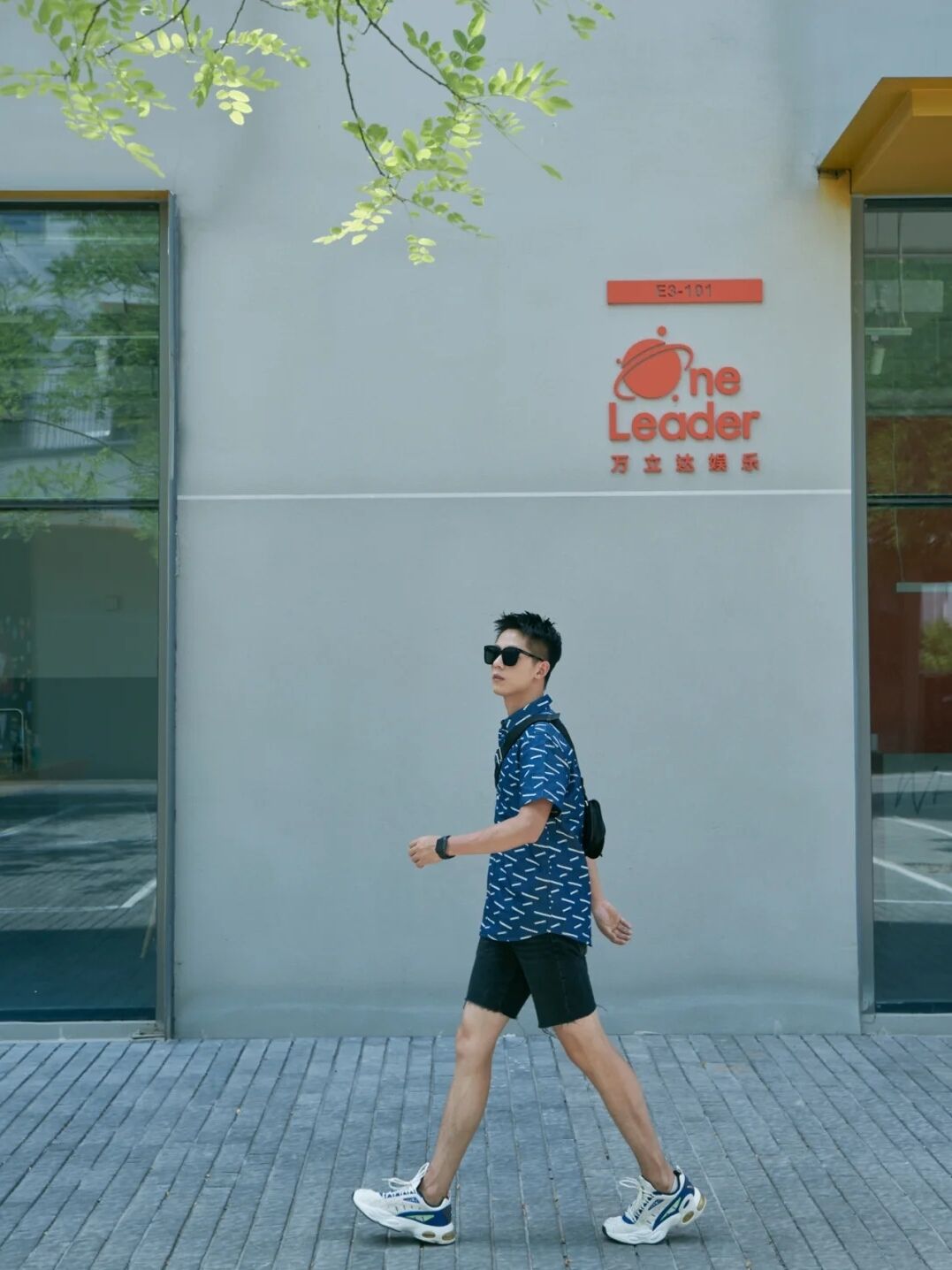 当直男们把衬衫穿对后，对颜值会产生什么样的惊人改变？