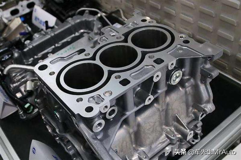 经典福克斯为什么从神坛上跌下来,福克斯跌下神坛之后