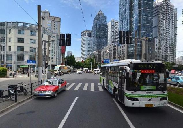 涓婃捣铏瑰彛鍖哄娌借矾涓滄嘲澶у帵,涓婃捣涓滄嘲澶у帵