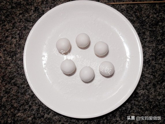 怎么用一杯元气满满乳茶做奶茶,手把手教你做奶茶之红豆椰果奶茶