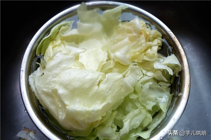 油渣倒掉还是炒菜好吃,油渣也别扔