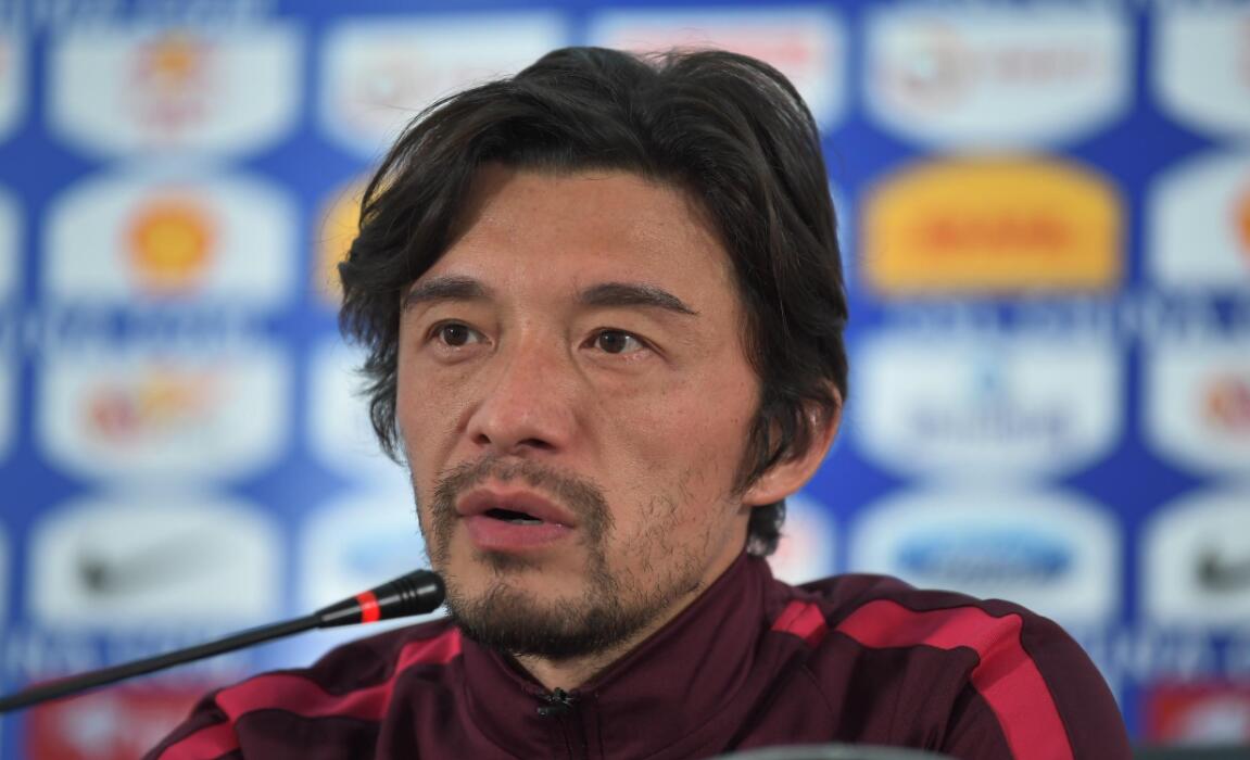 前国脚谢晖因酒后失言被停职,谢晖酒局事件结果