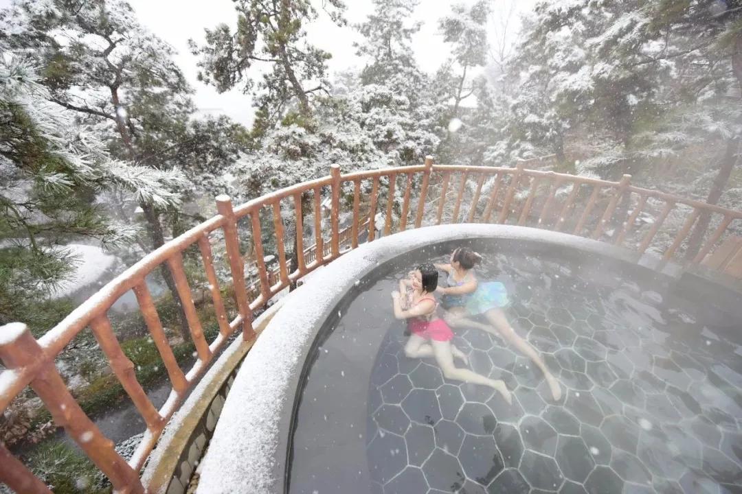 冬季的第一份温暖,冬天的第一份温暖是温泉