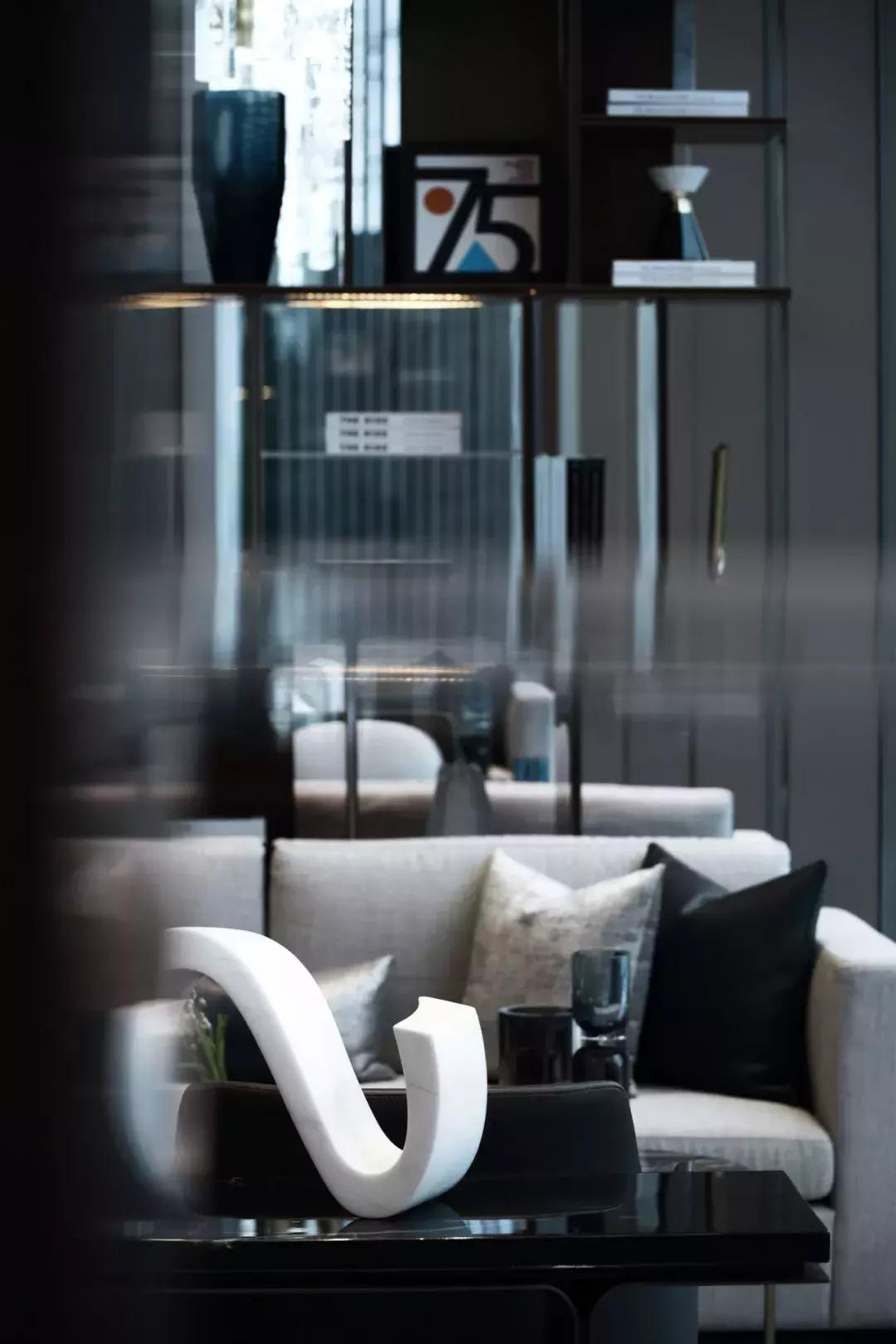 黑白格调风格,黑白格调创作的原声