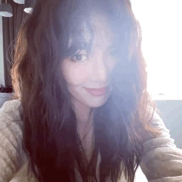 金泫雅flower发型,金泫雅高层次发型