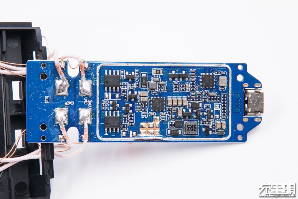 小米升降式无线充和80w无线充对比,小米20瓦无线充拆解