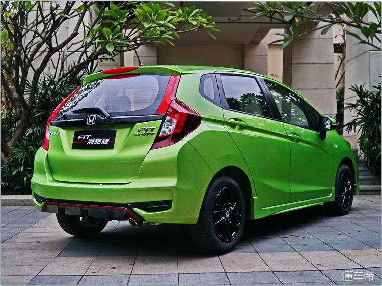 飞度车的缺点和优点,飞度神车值得购买吗