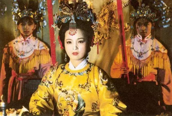 红楼梦贾宝玉为什么不喜欢薛宝钗,红楼梦中众人对贾宝玉的评价