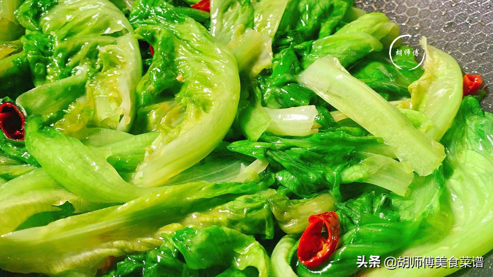 青菜煮到发黄发黑能吃吗,炒青菜怎样防止发黄