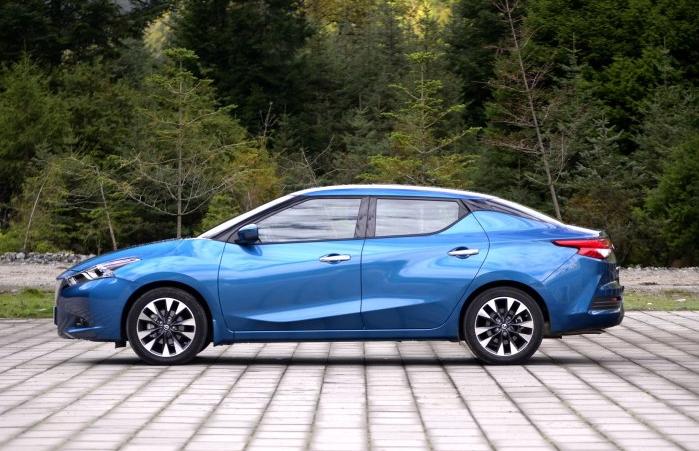 亲民却是实力好车颜值不输卡罗拉,全新卡罗拉对比轩逸