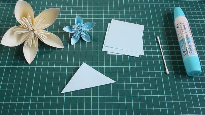 折纸樱花灯笼步骤图解,樱花绣球花折纸教程