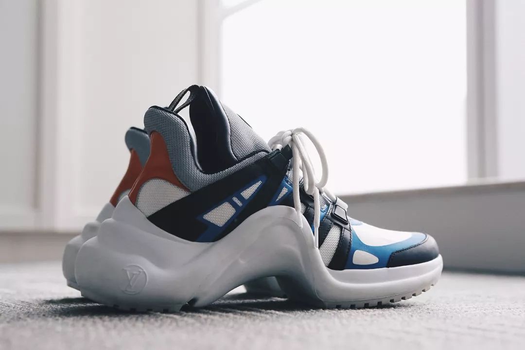 lv老爹鞋女款archlight,lv老爹鞋白色老花真假