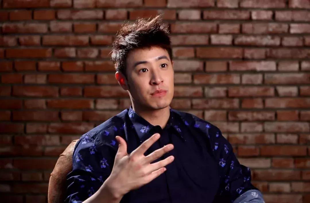 拯救发际线高额头大的发型,发际线大额头宽适合什么发型