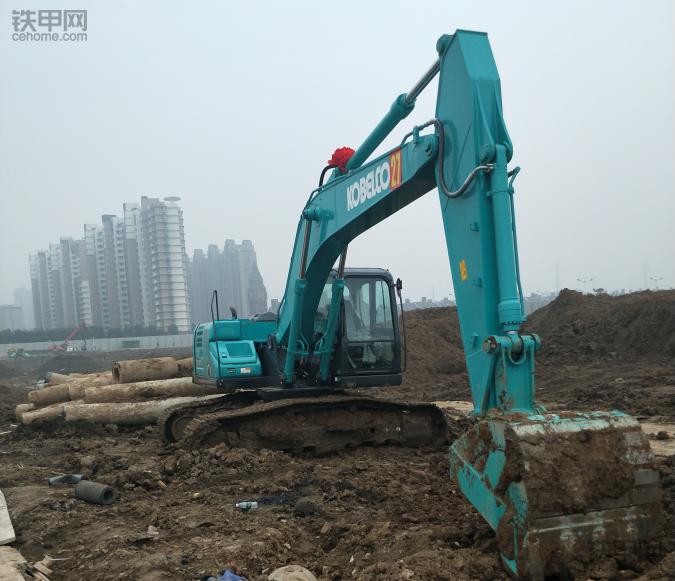 花60万买二手挖机,花60万买下110万房子现在后悔不已