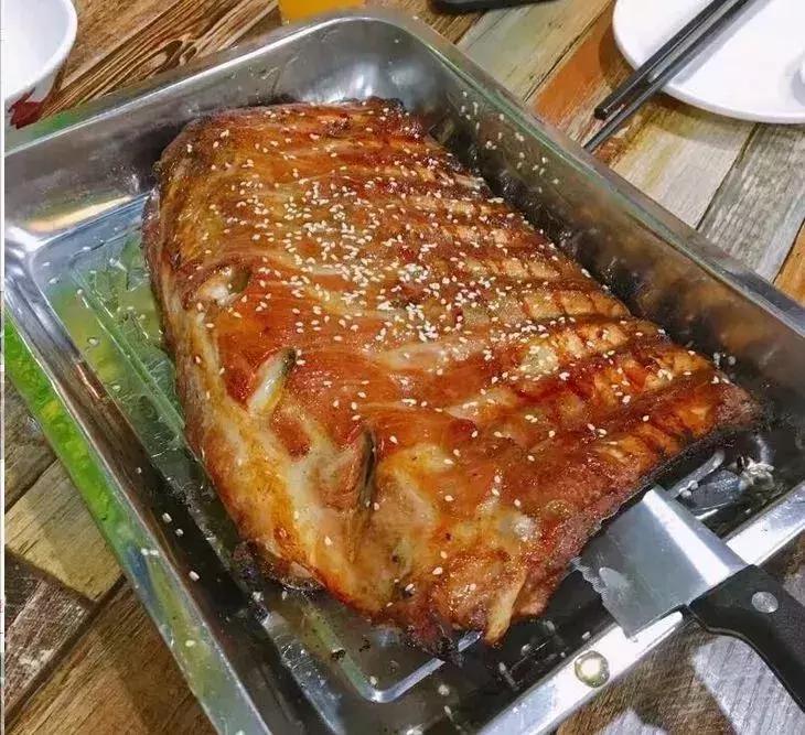 广州地铁8号线哪个站内有吃的,广州地铁8号线北延广州北站