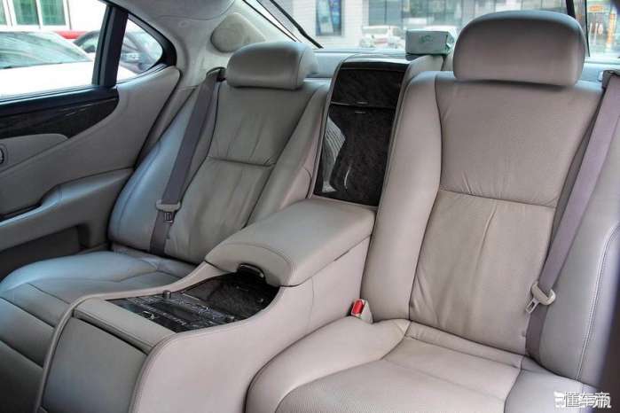 雷克萨斯:为何始终不国产却依然是国人首选的豪华品牌?