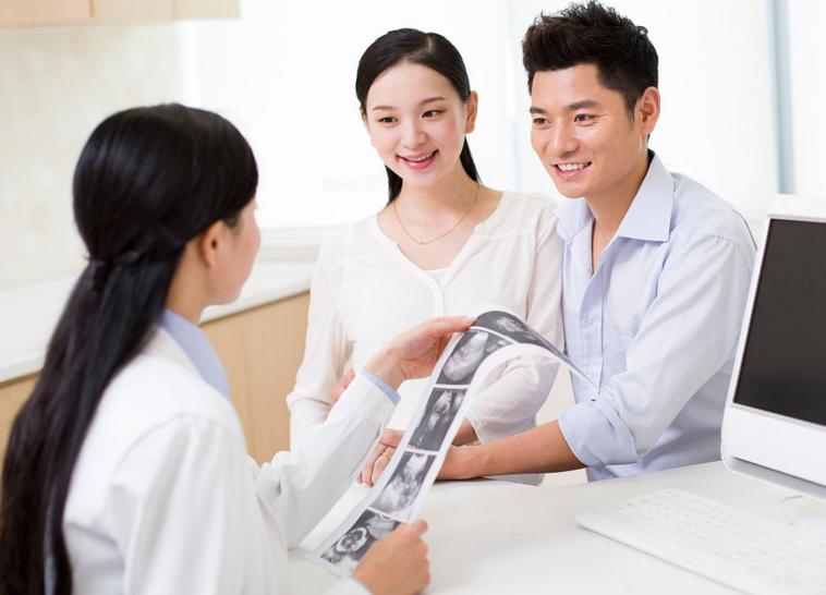 孕妇预产期胎儿不入盆,胎儿到预产期还不入盆怎么回事