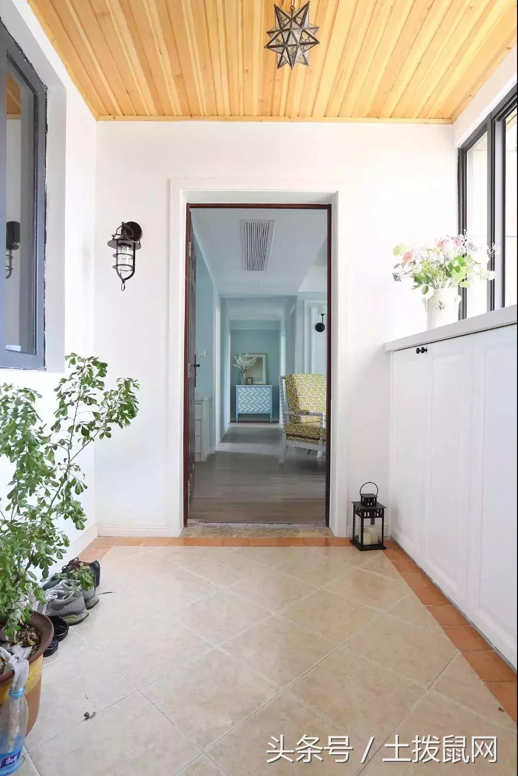 家装用石膏线装饰客厅墙壁造型图,石膏线装饰画