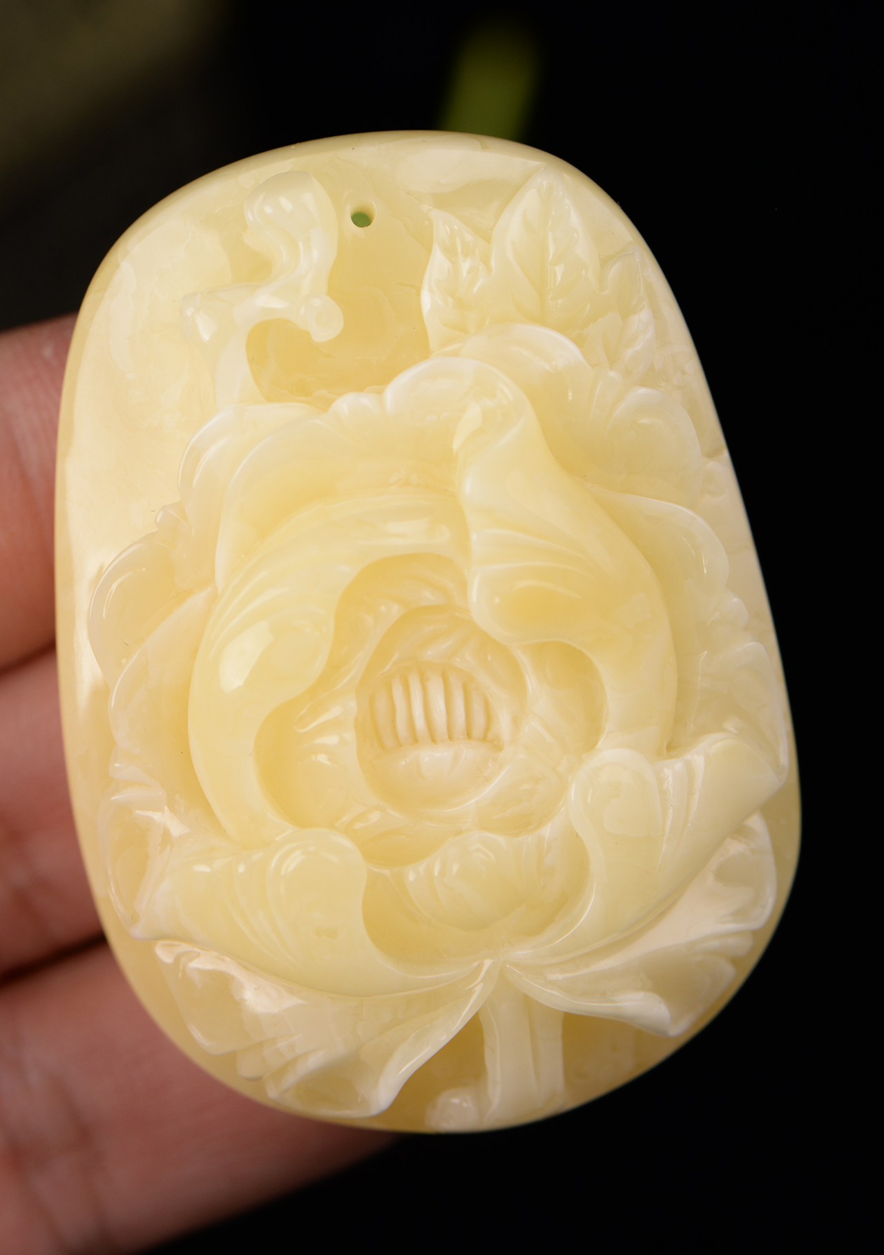 琥珀和蜜蜡哪个更对身体好,琥珀蜜蜡最全知识梳理