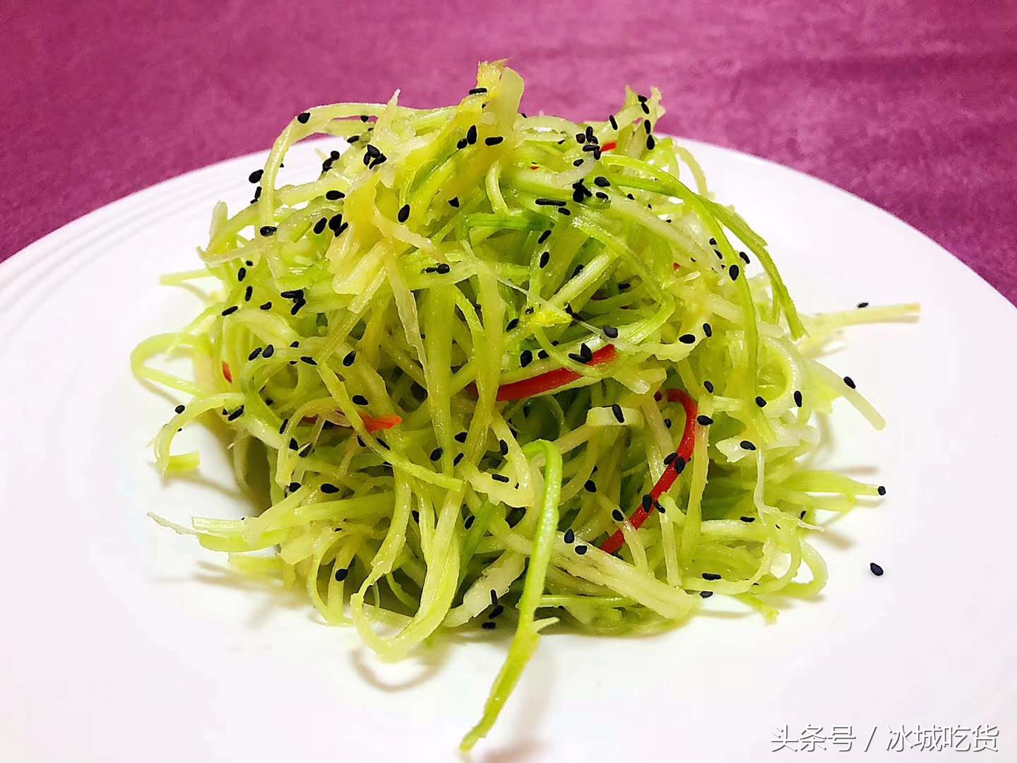 哈尔滨青年厨师刘丽丽:315倡导裸烹用匠心做好菜!