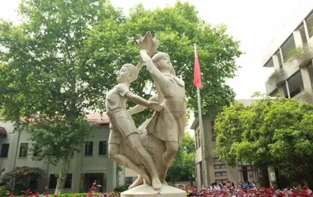 重磅！南京这5所学校上榜中国百强中小学榜！快看看有你的母校嘛