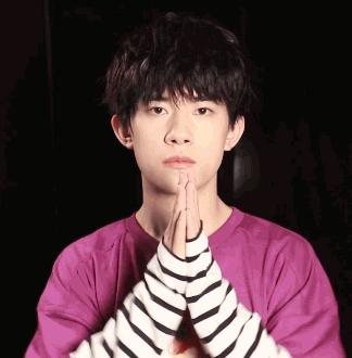 易烊千玺mj舞蹈对比张艺兴,千玺张艺兴王嘉尔舞蹈