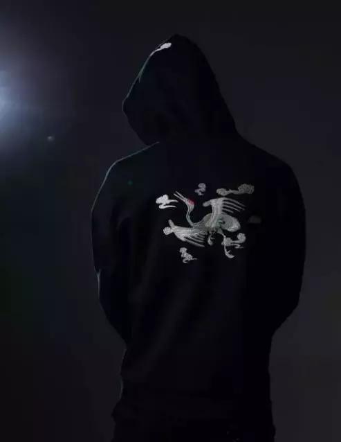 李宁短袖21巴黎时装周限定开箱,李宁巴黎时装周樱花限定版