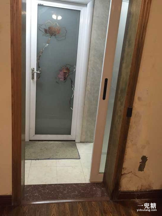 装修时卫生间门口渗水的原因,装修好了门槛石渗水的处理方法