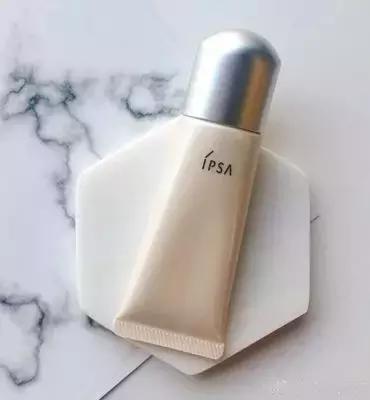 大油皮选择什么样平价粉底液,选粉底选比自己白的还是自然的