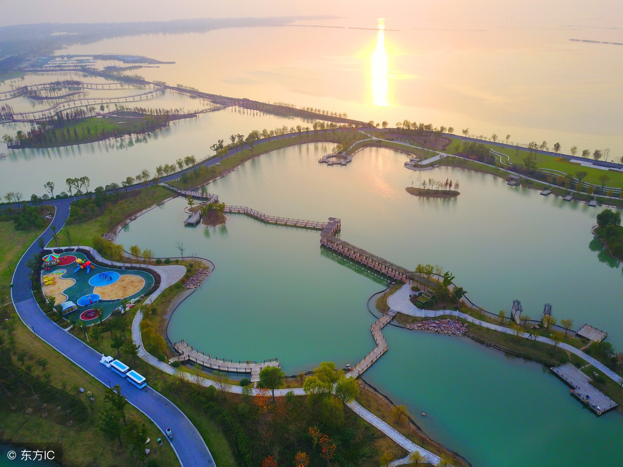 苏州旅游推荐词,关于苏州旅游的书