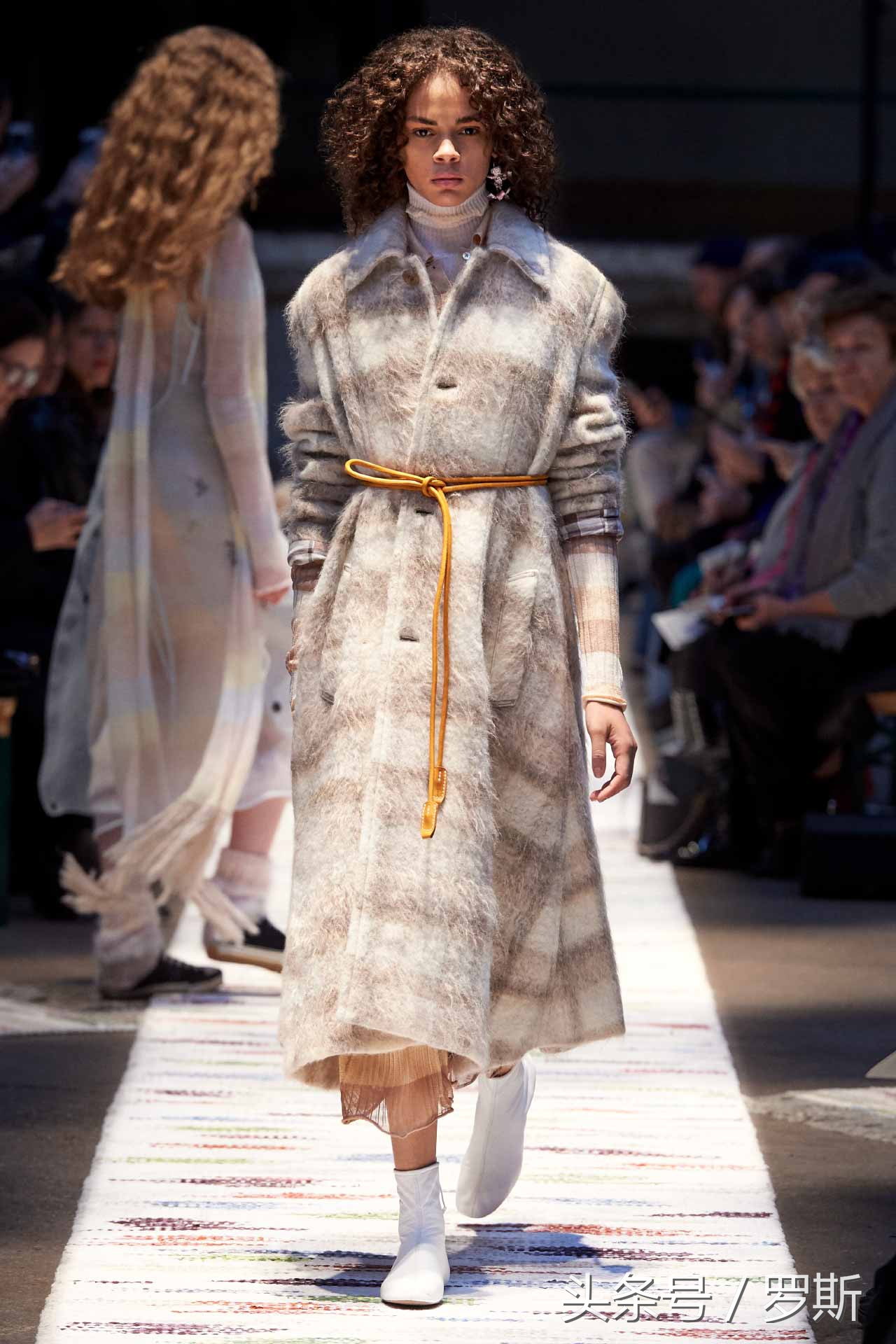 acnestudios女装发布会,巴黎时装周acnestudios品牌时装秀