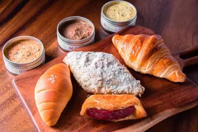 转角遇到猪？！魔都首家粉猪餐厅，吃完变精致的猪猪女孩！