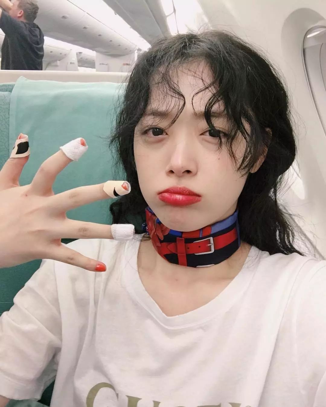 韩国林允妆容教学,裴秀智眼妆画法