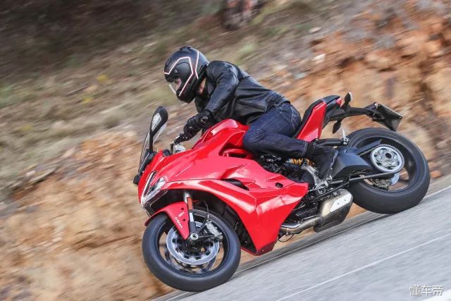 杜卡迪鸰速950最新落地价,杜卡迪939鸰速和阿普利亚rs660