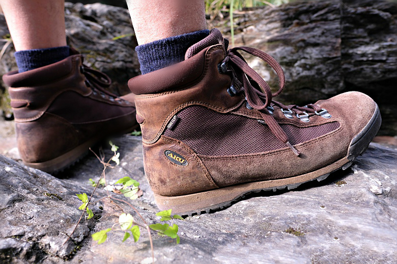 aku户外登山鞋,轻便徒步涉水鞋