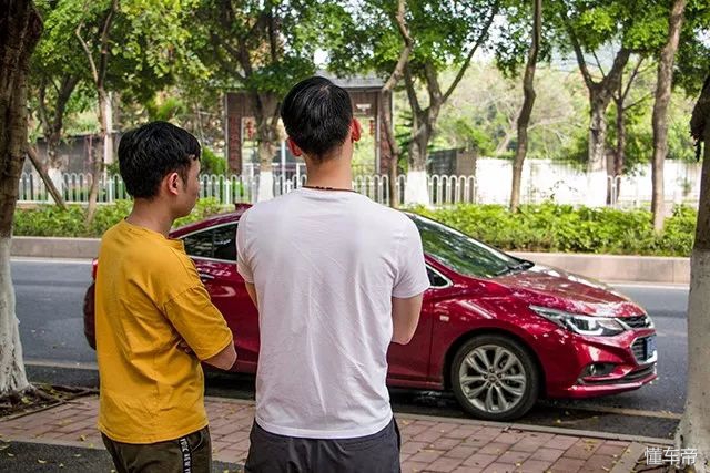 2023款科鲁兹顶配值不值得买,新款科鲁兹2023年的还值得买吗