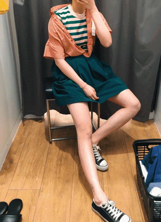 优衣库的试衣间是什么样子的,优衣库肥佬裤