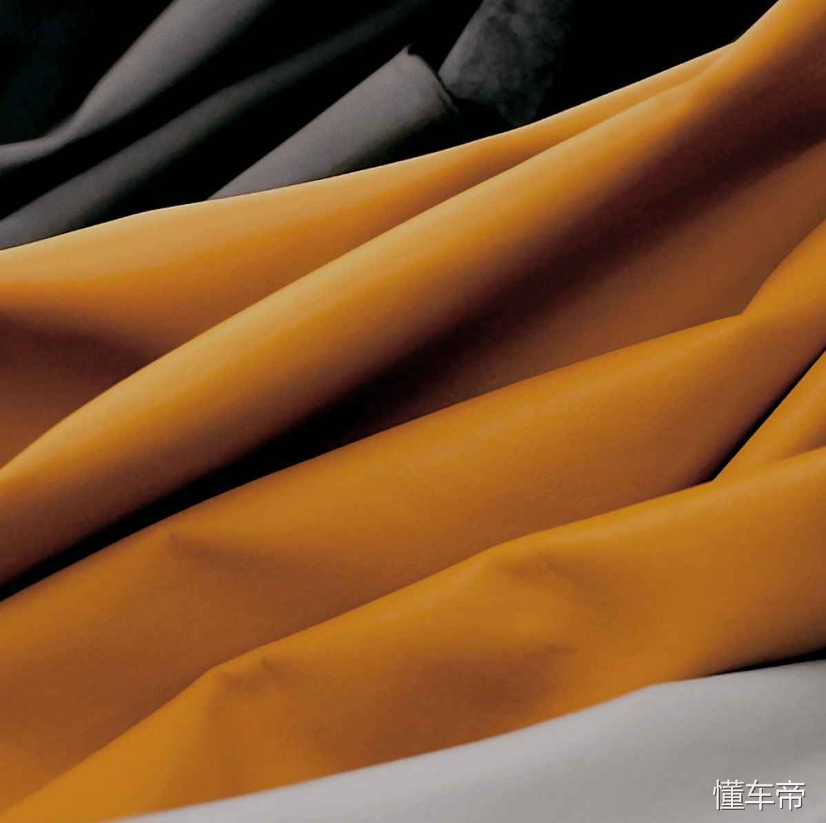 nappa真皮座椅和麂皮座椅哪个好,汽车座椅类麂皮和nappa真皮哪个好