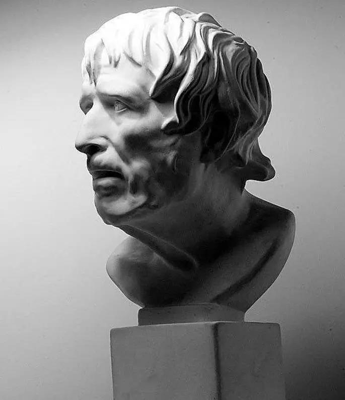 看完这些ps大神的对比图我跪下了,十大神级素描雕塑