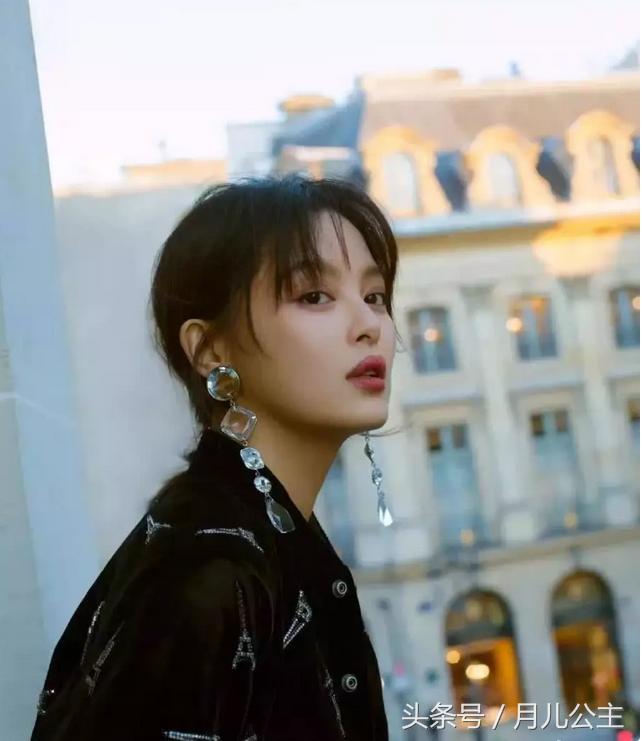 哪个明星的自然碎发最好看,明星的中短碎发哪个好看