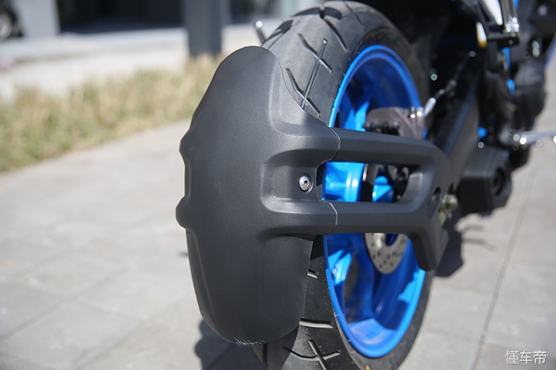 新感觉双缸250百公里加速,加速2秒左右的摩托车